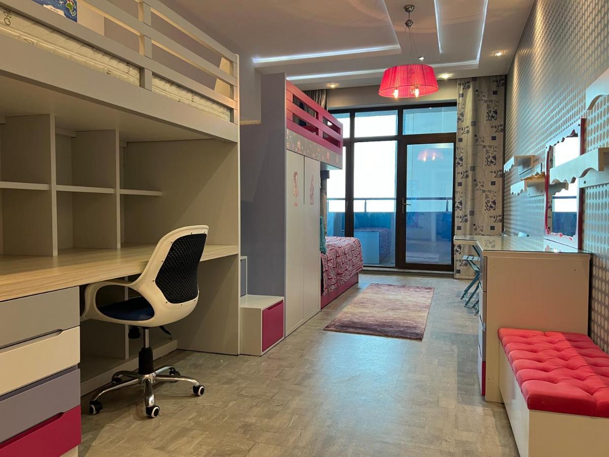Megafun Luxury Family Apartment Baku Ngoại thất bức ảnh
